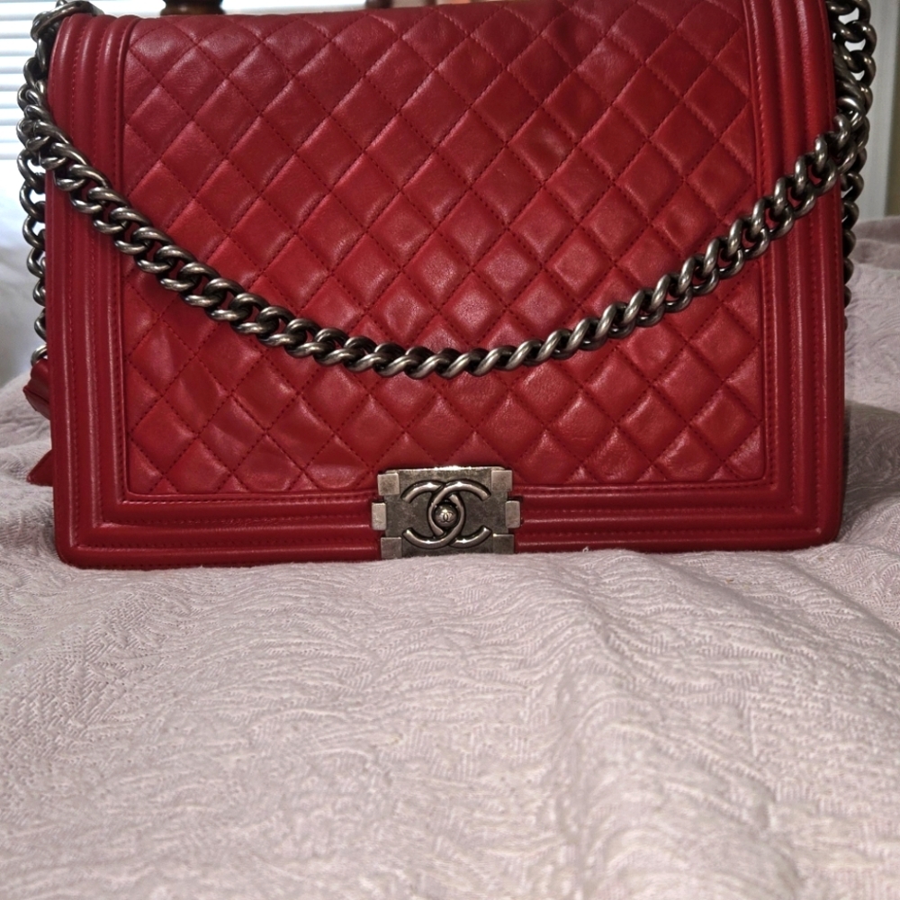 Chanel Red Quilted Leather Shoulder Authentic Large Flap Bag